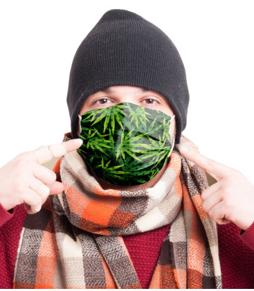 Предпазна маска Cannabis leaves